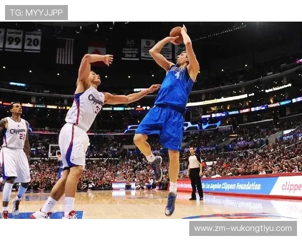 乔丹这生活真魔幻，球场老大哥，家里却像管不住的熊孩子一样乱跑？