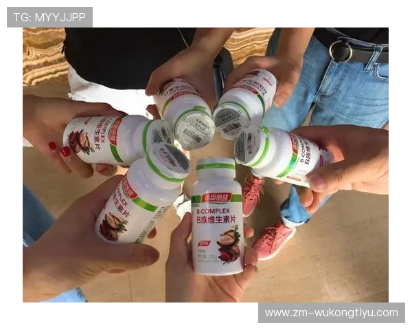 刘洋家的冰箱里只有水煮鸡胸肉和蛋白粉，连瓶可乐都找不到