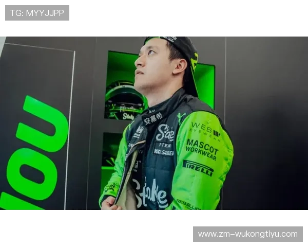 周冠宇昨天赛后手里那杯饮料，看得我都怀疑他是秘密巨富了吧？